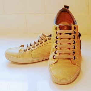 Freeway Yellow Leather Sneakers